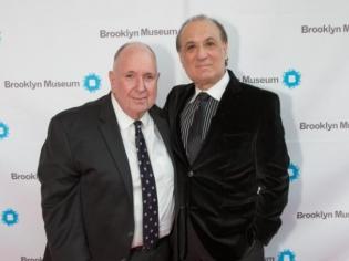 Desde el arte y la cultura se apoyan las buenas prácticas en salud. Pedro J. Torres con el chairman del Museo de Brooklyn, Arnold Lehman.